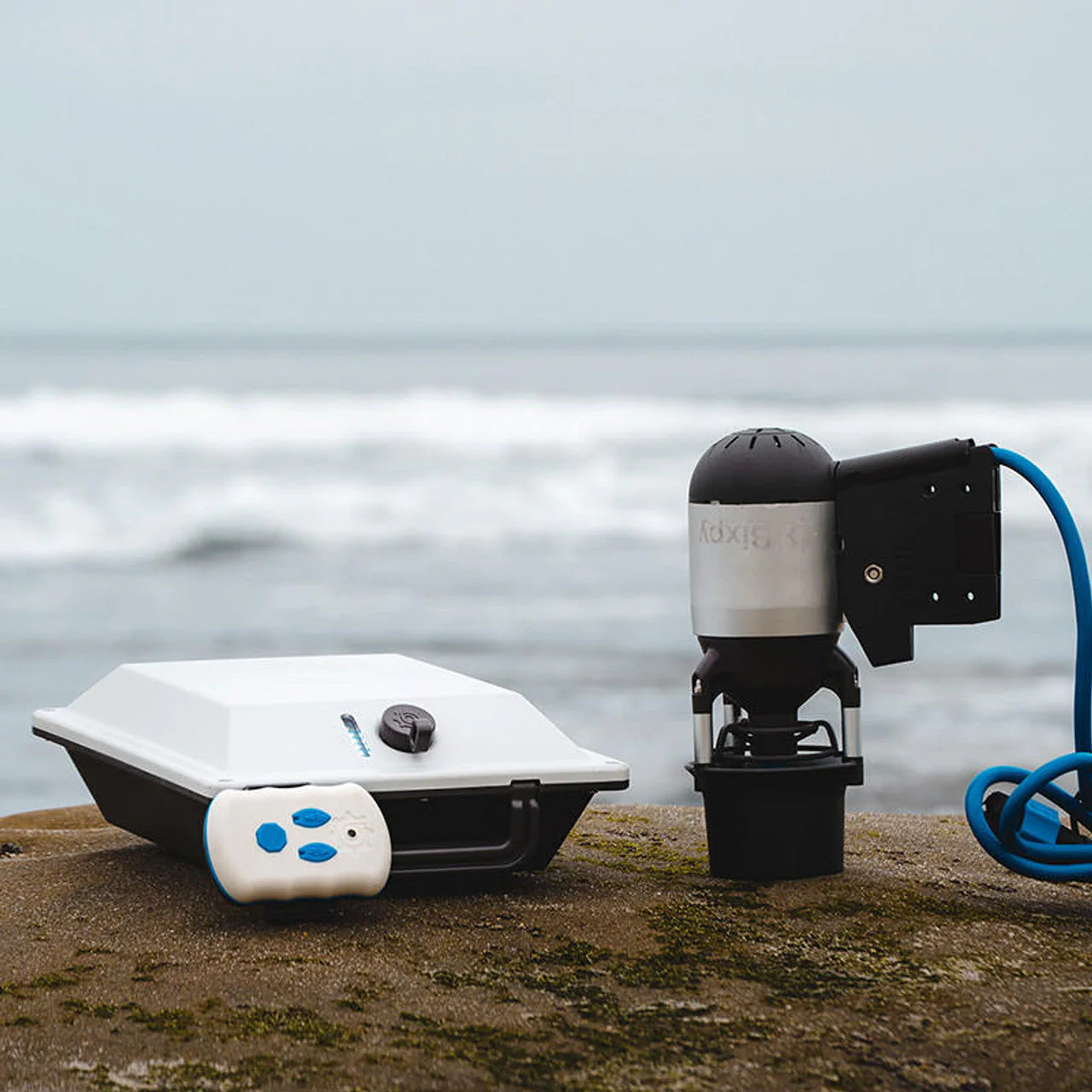 K-1 Outboard Kit with SUN80 Solar Panel - Image 3