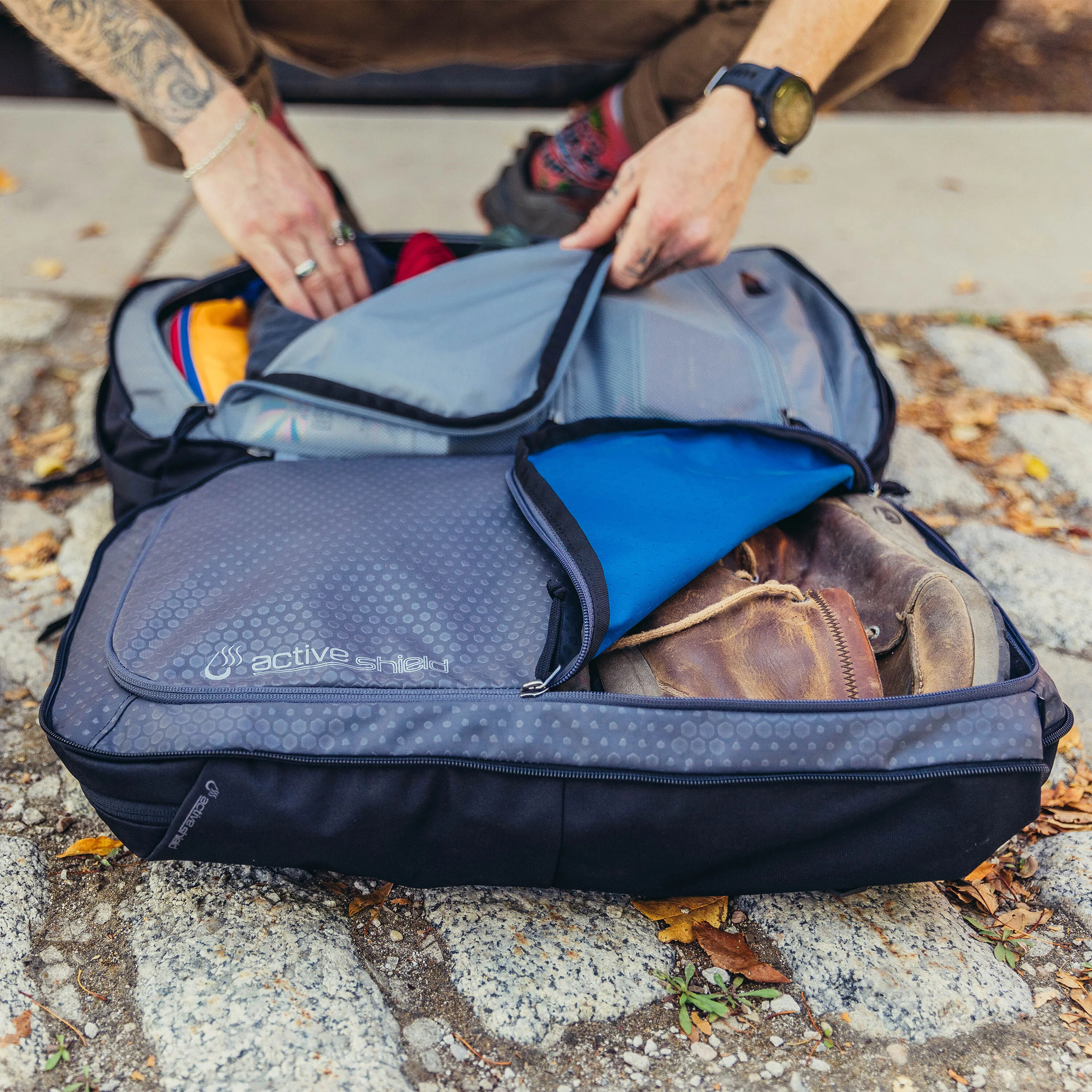 Gregory Border Carry On 40 Backpack - Image 4